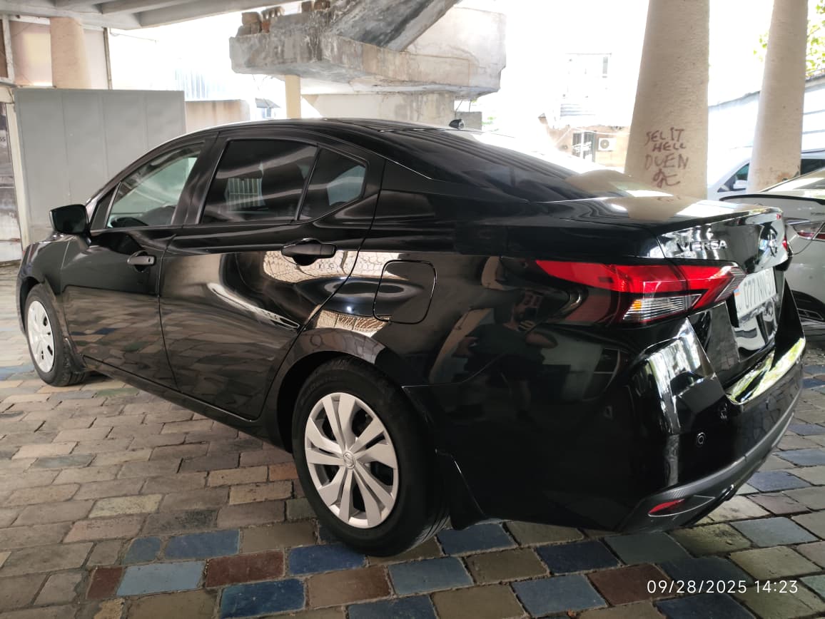 Nissan Versa