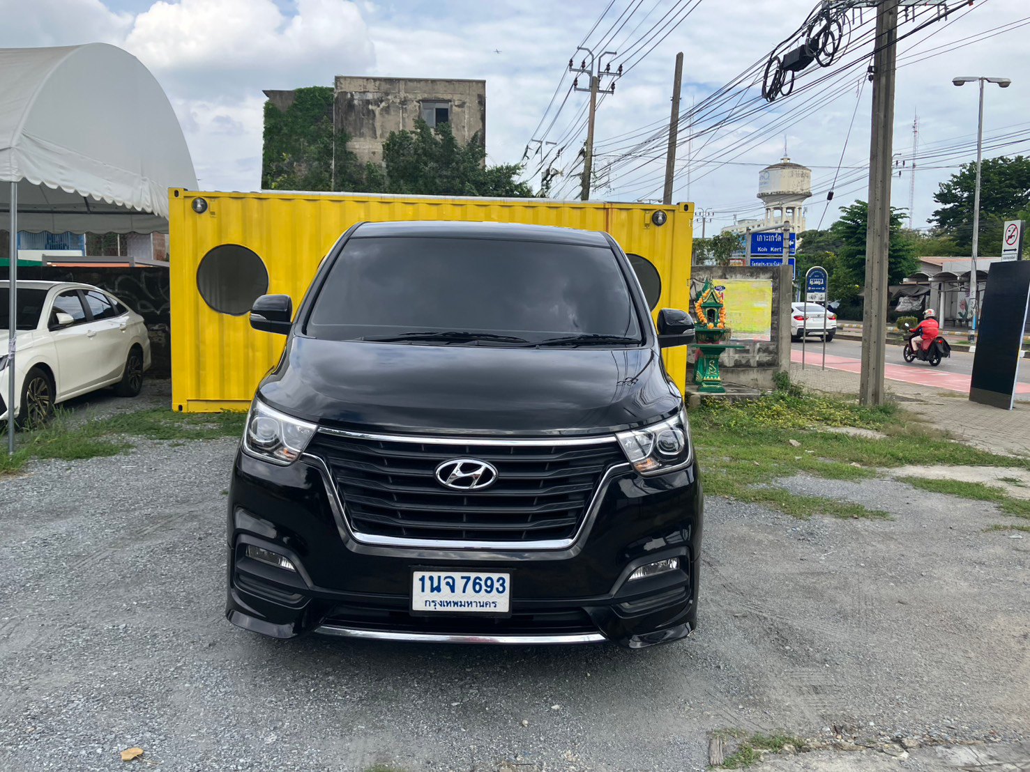 Hyundai H-1
